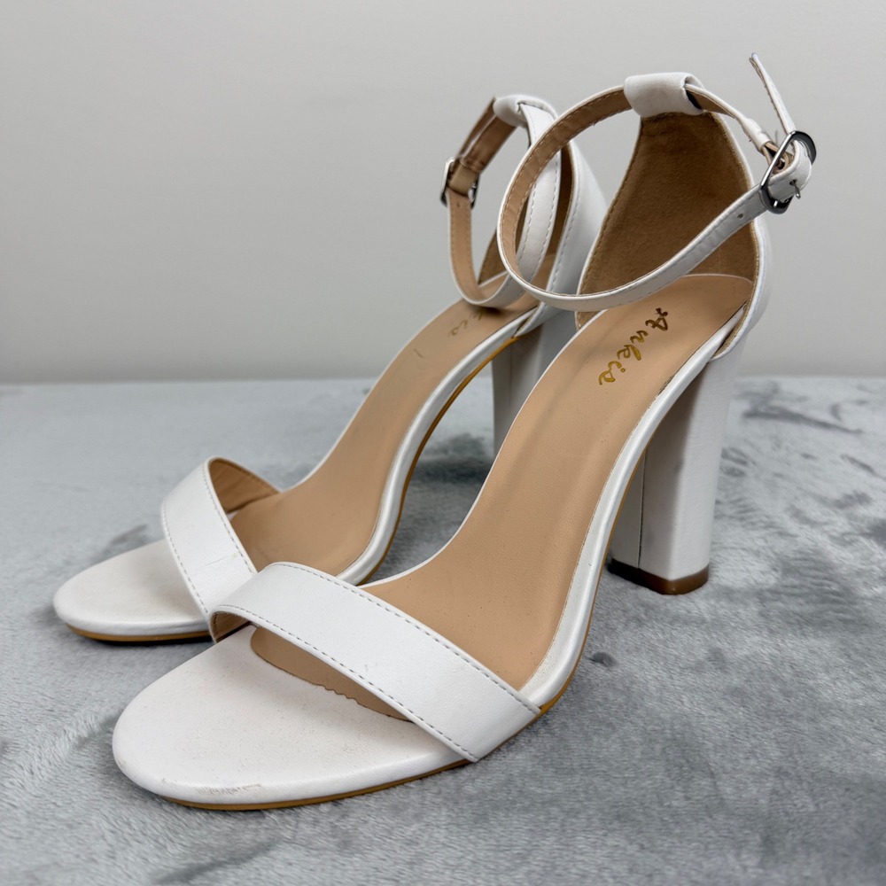Aukia White Ankle Strap Block Heel Sandals Women's Size 8B